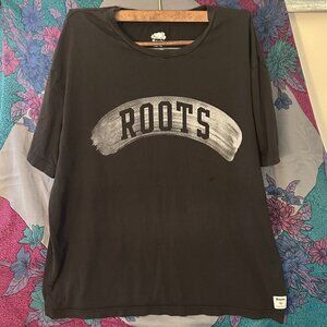 roots extra large shirt